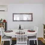 Charming City Center T1- Modern And Spacious