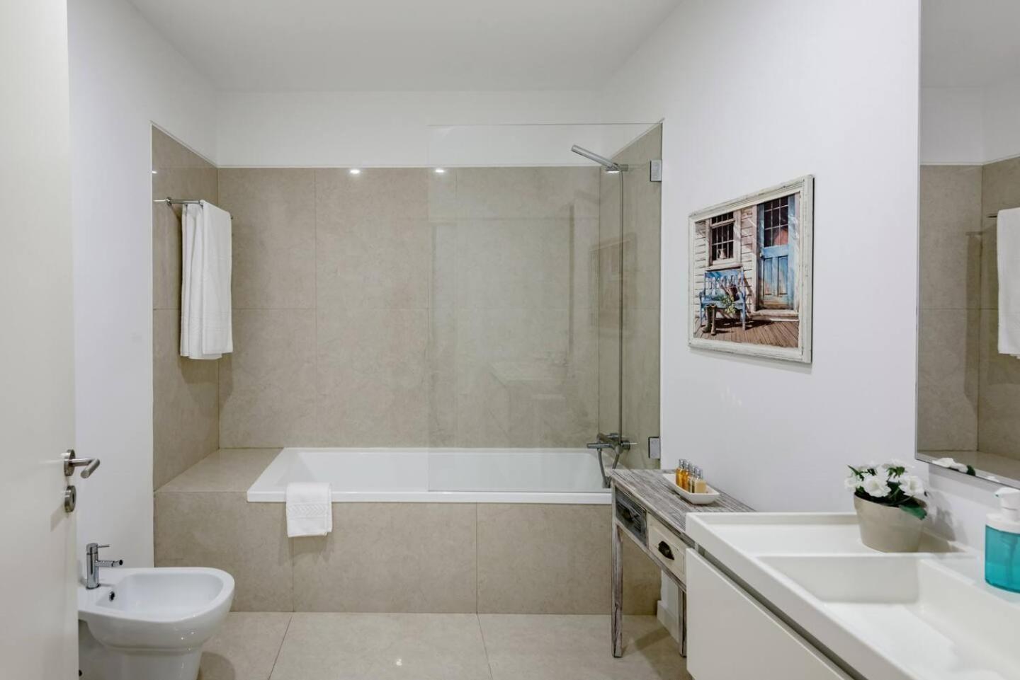 Apartment Charming Center T1- Modern And Spacious *